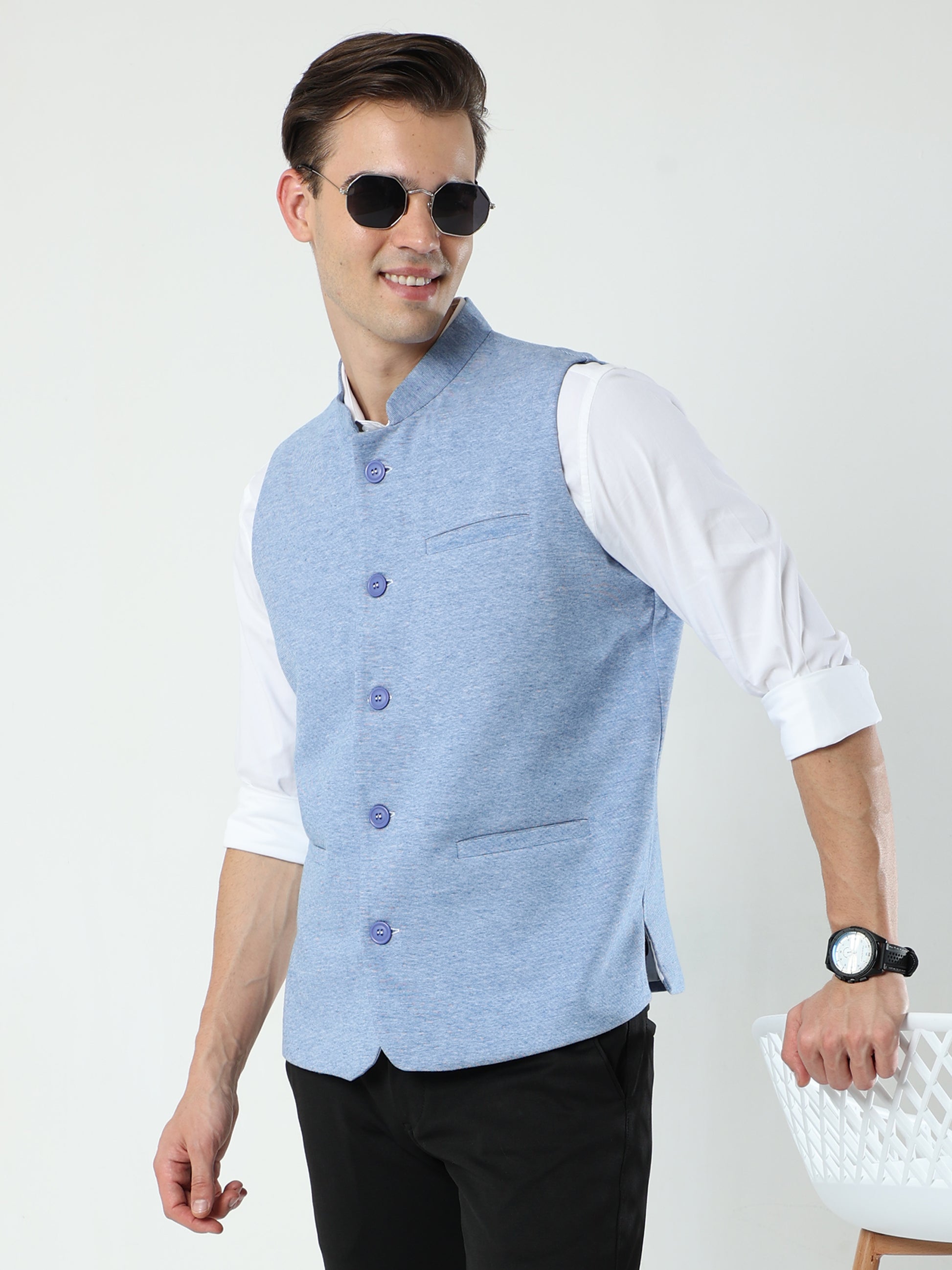 Model wearing Men’s Sustainable Cotton Modi Coat Ink styled with kurta
