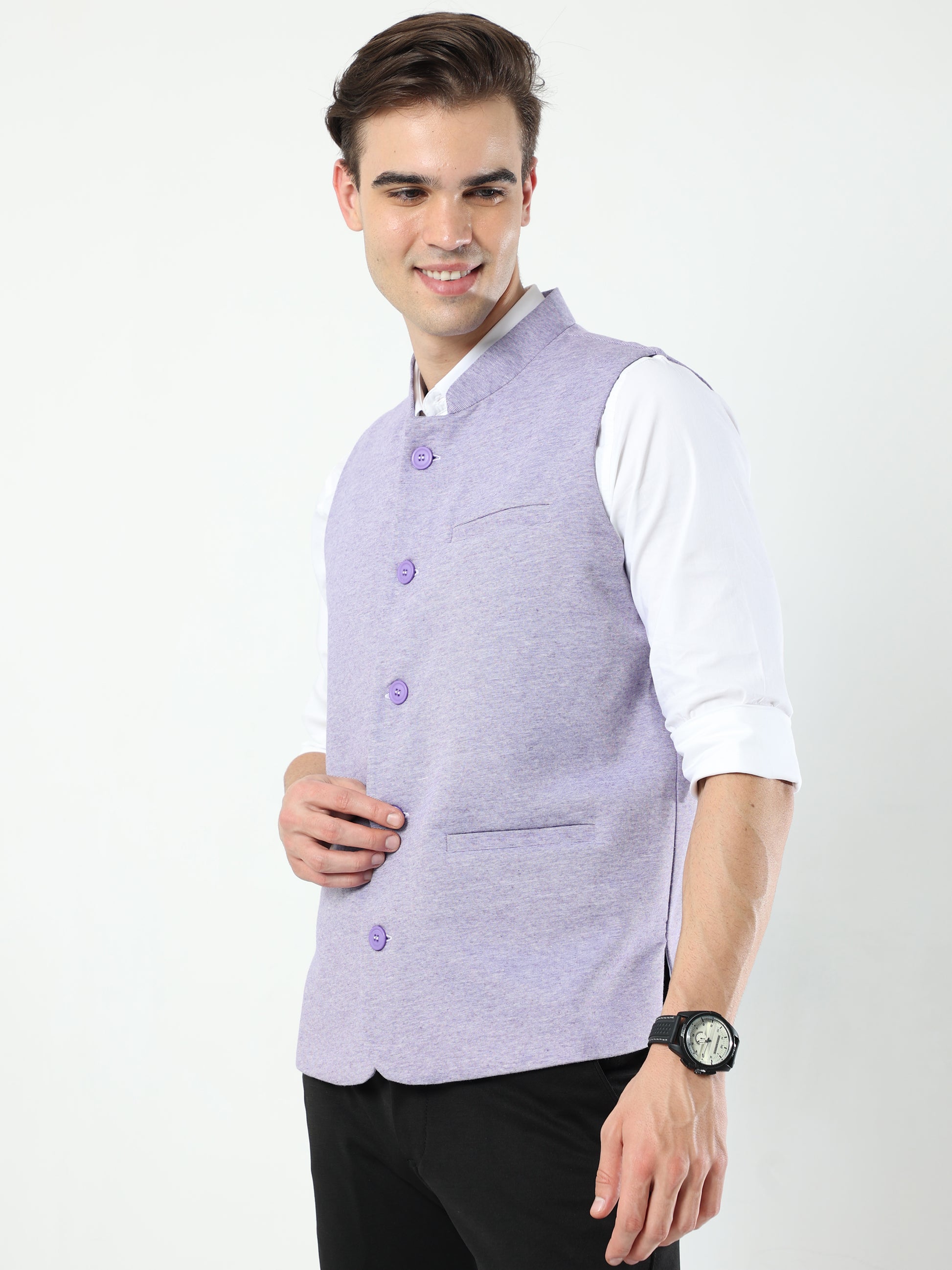 Side profile of Men’s Sustainable Cotton Modi Coat Jamun
