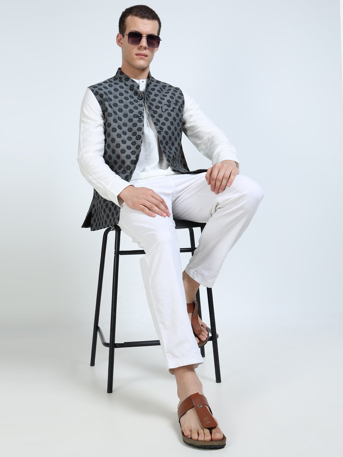 Front view of Men’s Printed Modi Coat in Logo Motif with Mandarin collar

