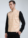 Side profile of Men’s Printed Modi Coat Wavy Stripes pattern