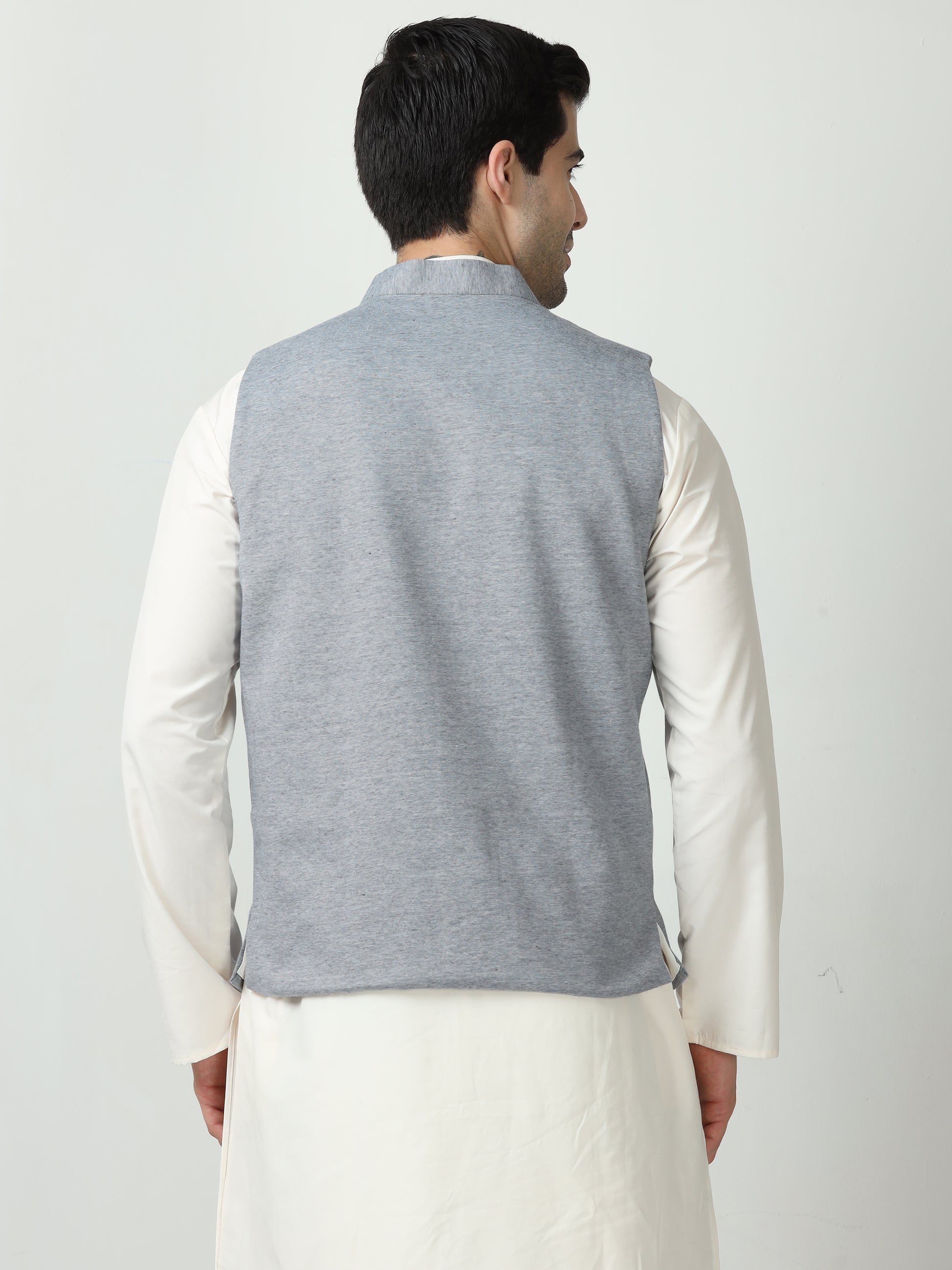 Back view of Navy Sustainable Cotton Modi Coat for men in slim-fit design
