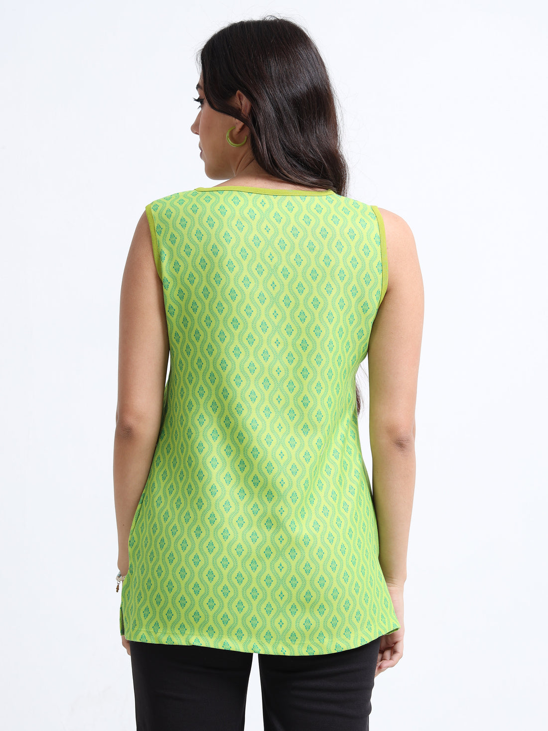 Women’s Sleeveless Short Kurta – Green Motif Lines