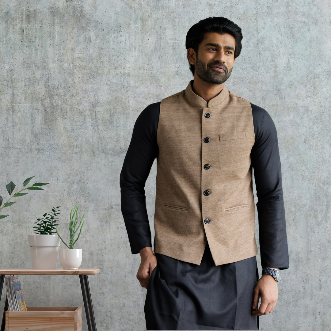 Front view of Men’s Modi Coat Dual Tone Nut Brown with Mandarin collar